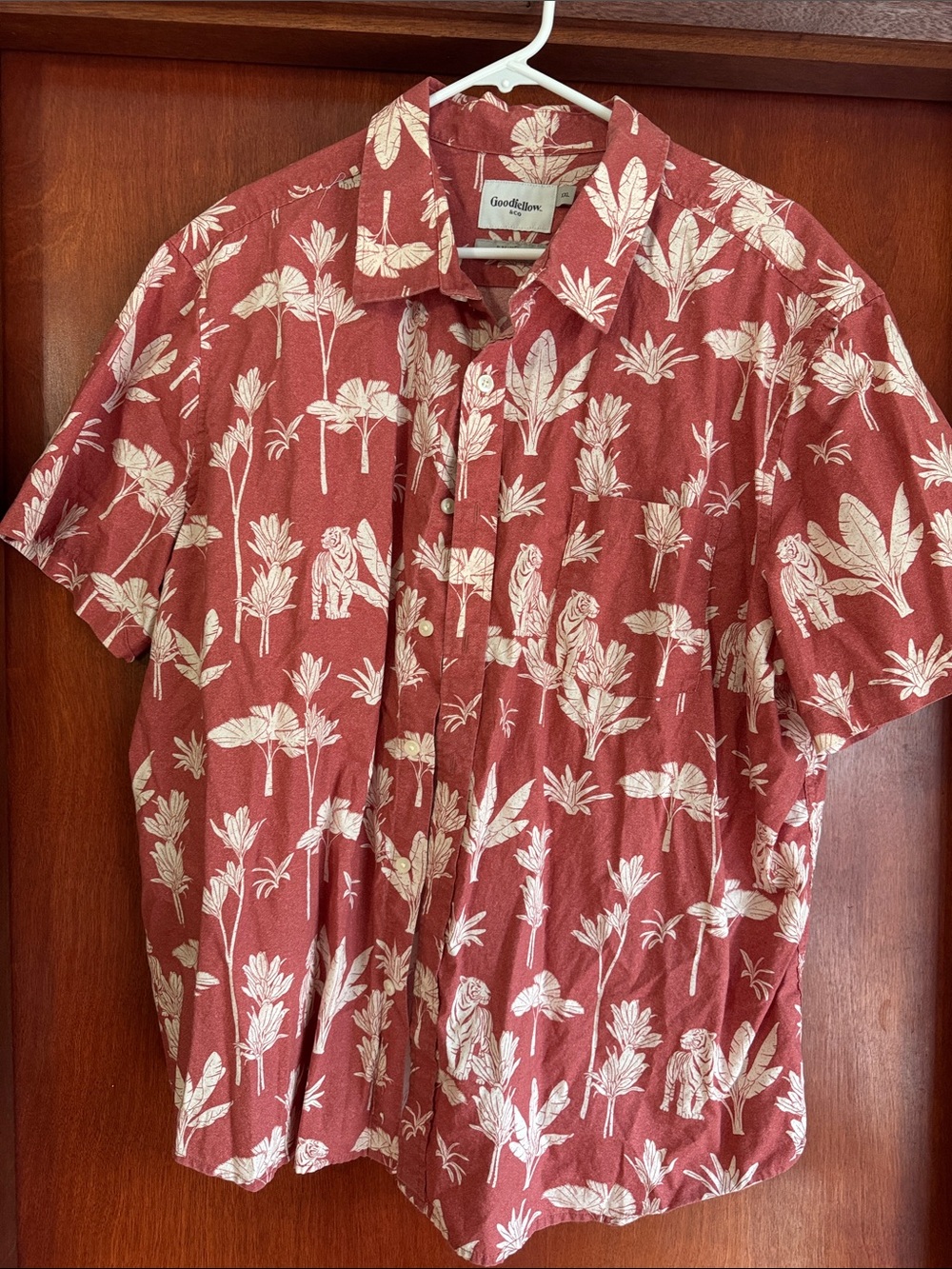 Goodfellow & Co Rust Short-Sleeve Button-Down Shirt with White Tropical Print